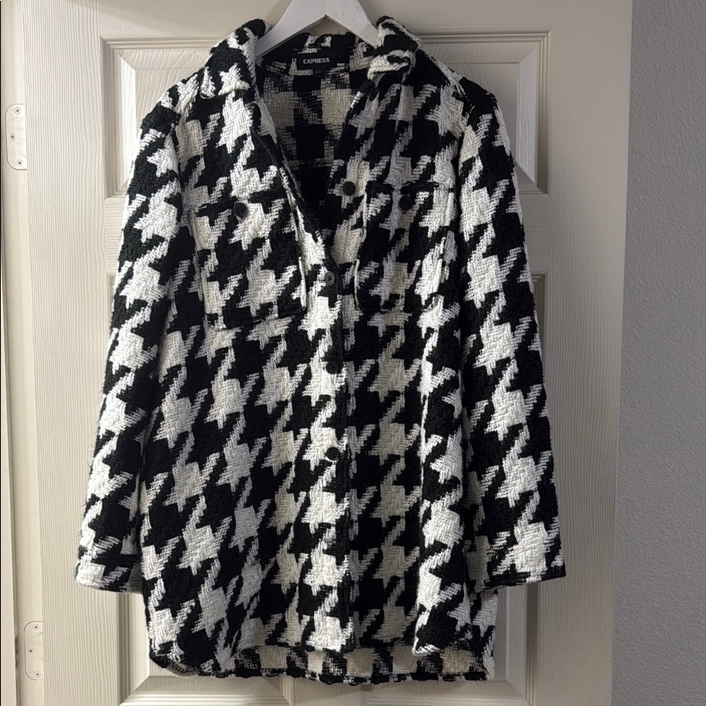 Express XL Houndstooth shacket